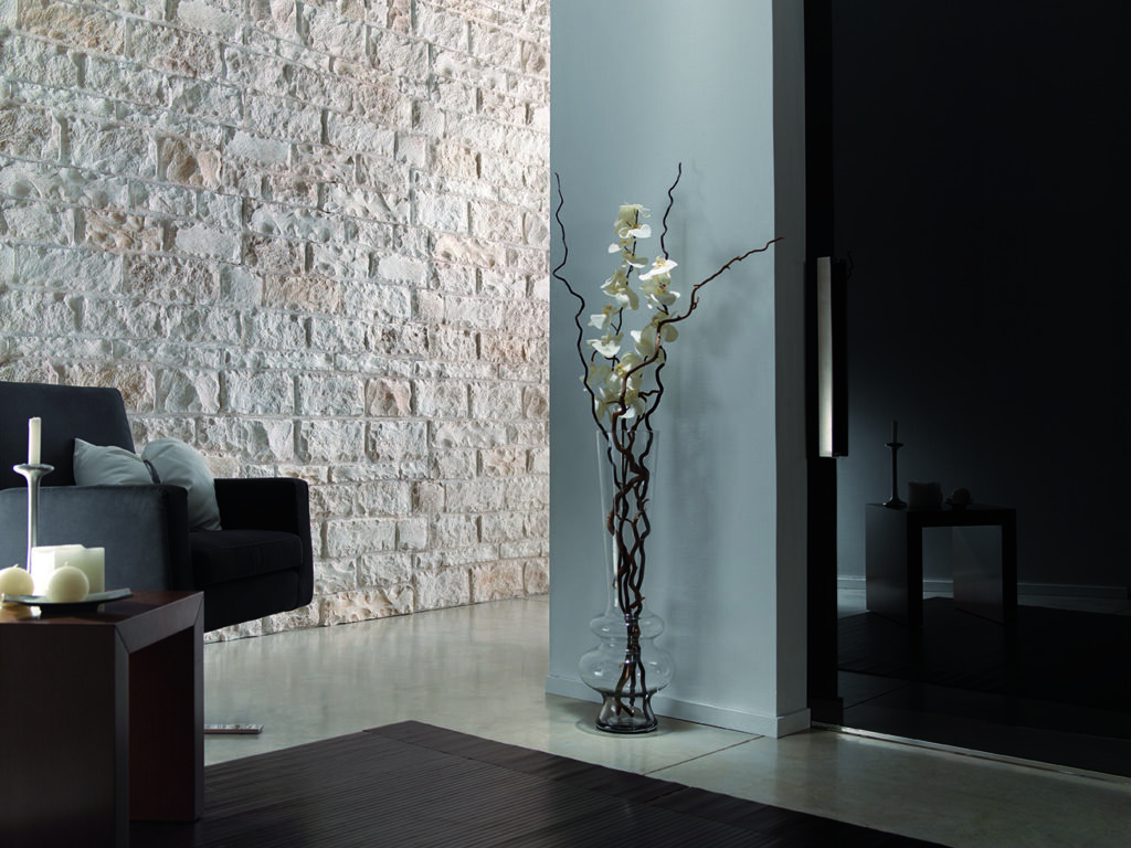 Sandy-White-Liebana-Lobby-52